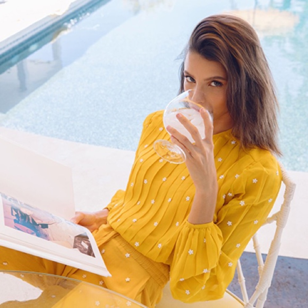 NEW Beach Riot Maddy Yellow Daisy Blouse Top - Picture 9 of 9